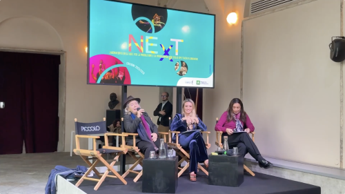 Next 2025, Milano rilancia la scena dello spettaco...